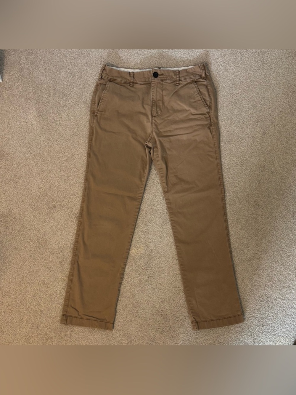 Hollister Men’s Slim Straight Chinos